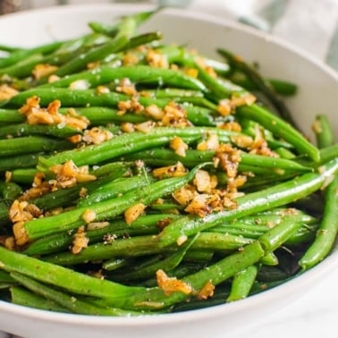 garlic green beans in serving dish